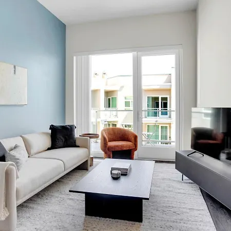 Woodland Hills Studio W Gym Pool Nr 101 Lax-830